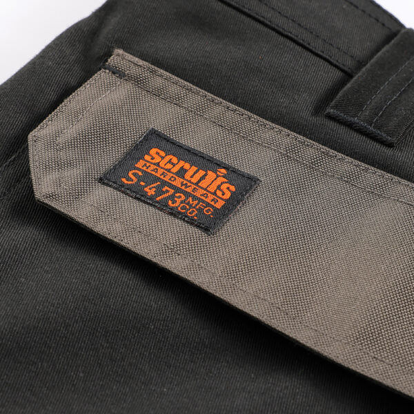 Hard wearing Abratect™ fabric pocket reinforcements & triple-stitched seams